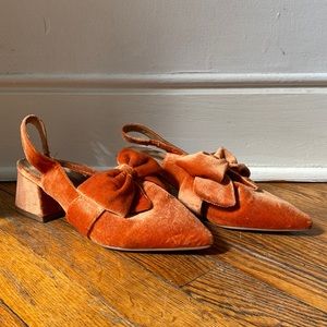 ASOS Salsa Slingback Mid-heels with Bow in Orange Velvet